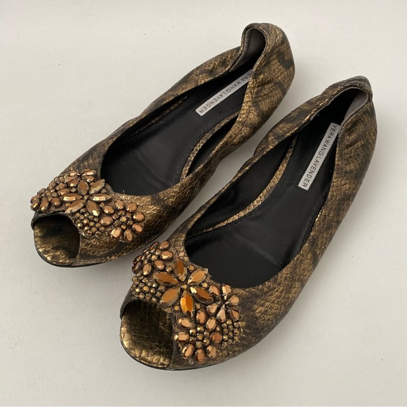 Vera Wang Lavender Animal Print Embellished Ballet Flat Shoes 8.5 M Peep Toe - Picture 4 of 16